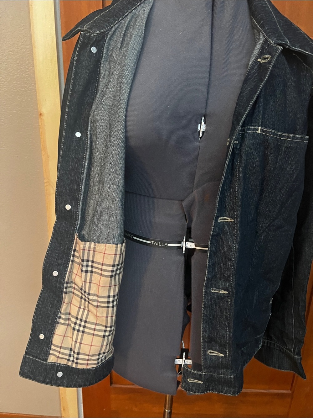 Burberry Denim Jean Jacket-XL - Picture 3 of 10